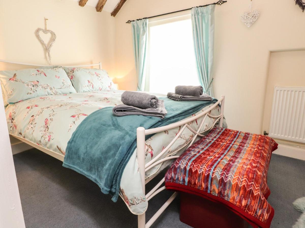 Beehive Cottage Bentham Dış mekan fotoğraf